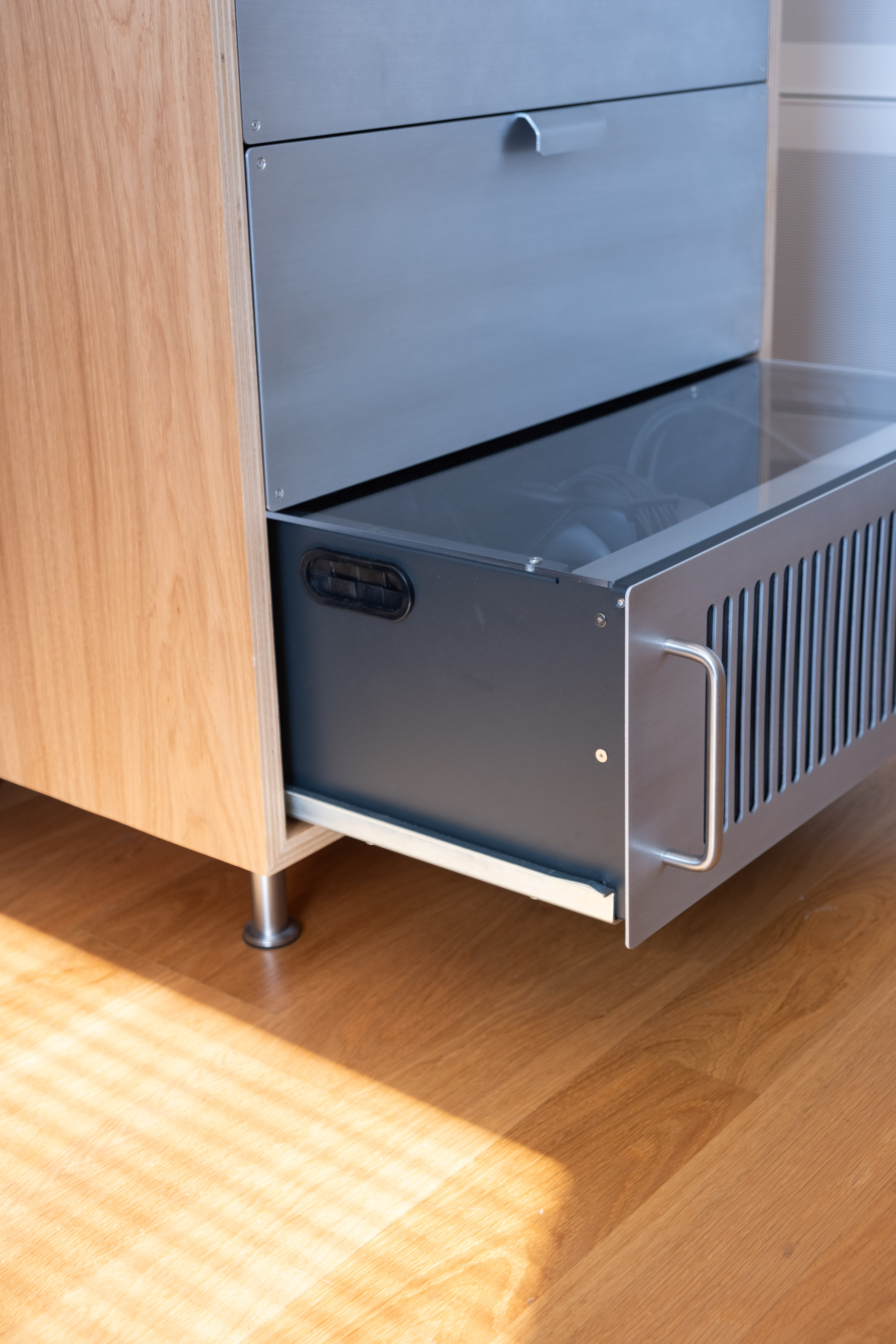 Trial computer cabinet